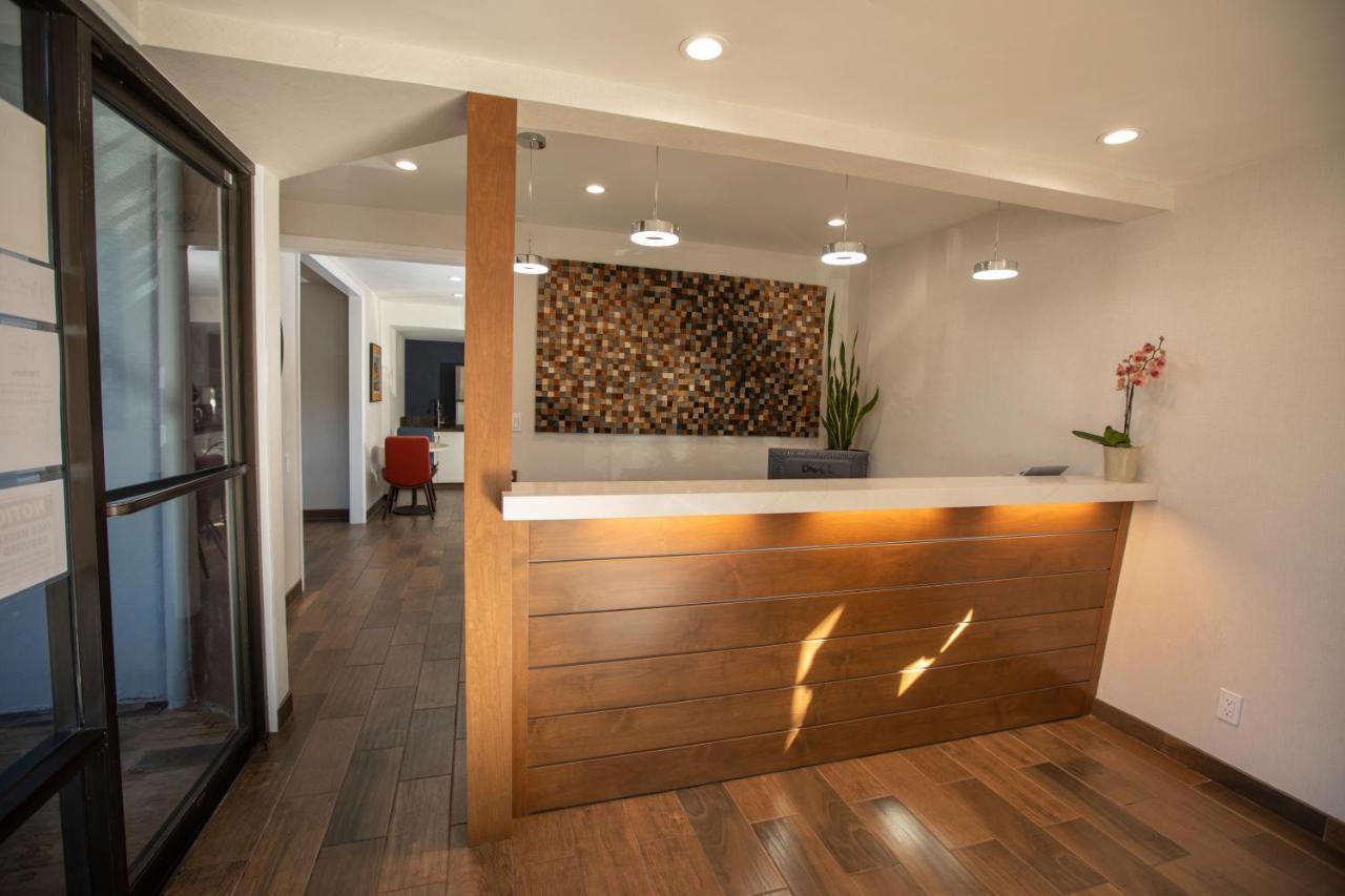 The Vine Inn Davis Buitenkant foto